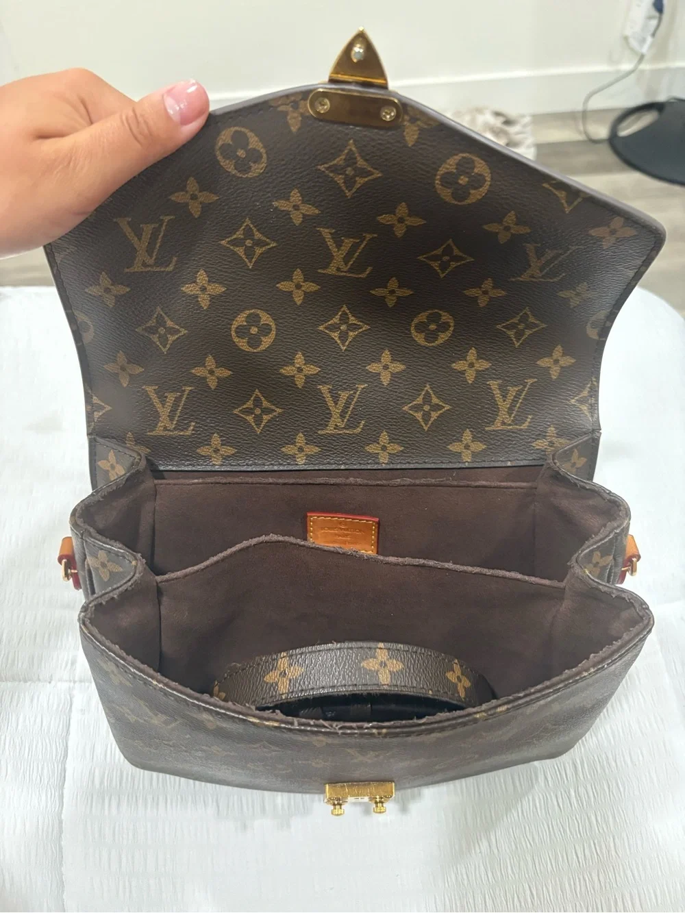 Louis Vuitton Pochette Métis